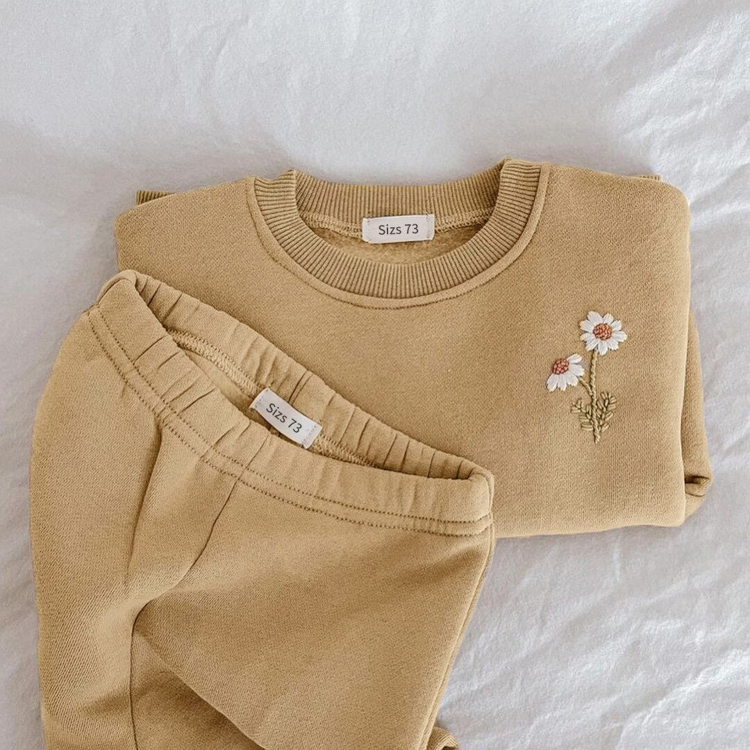 Embroidered Flower Set | Latte